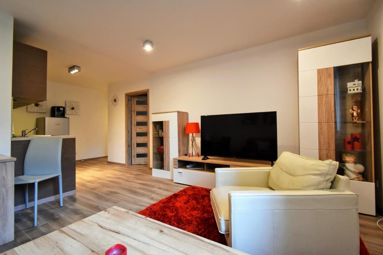 Apartment Dalibor II With Private Entrance And Private Garage Špindlerŭv Mlýn Luaran gambar